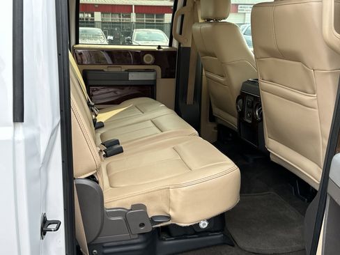 Used 2016 Ford F350 Lariat w/ Lariat Interior Package image 13