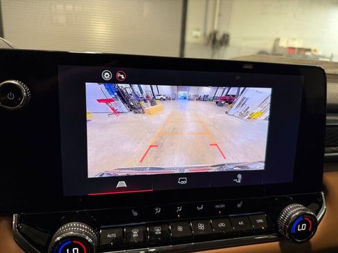 New 2026 GMC Canyon AT4 image 27