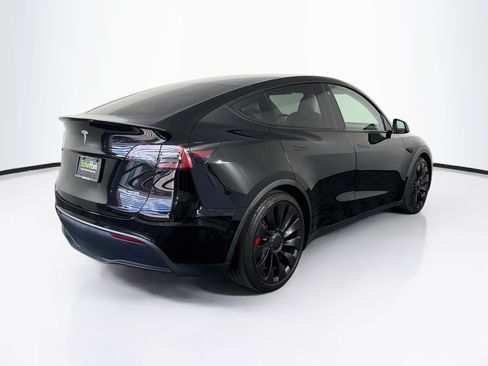 Used 2022 Tesla Model Y Performance AWD/4WD image 9
