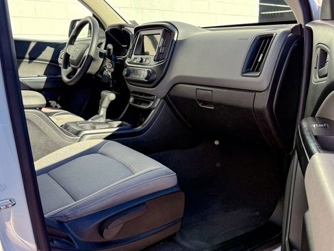 Used 2019 Chevrolet Colorado W/T w/ WT Convenience Package image 12