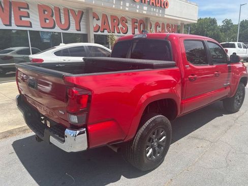 Used 2021 Toyota Tacoma SR5 AWD/4WD image 7
