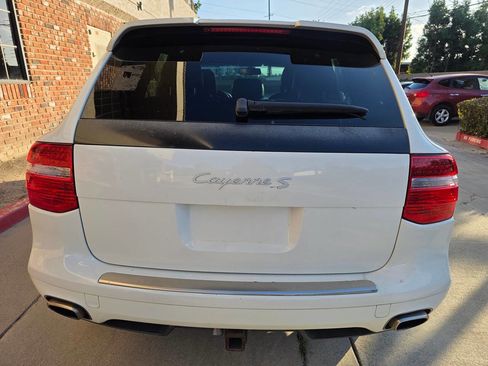 Used 2009 Porsche Cayenne S image 5