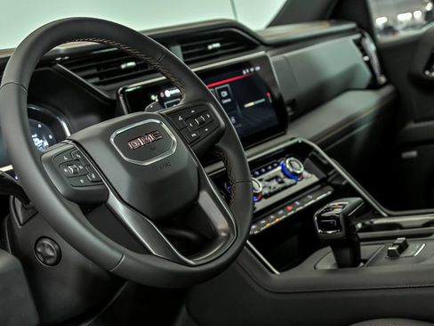New 2026 GMC Sierra 2500 Denali Ultimate AWD/4WD image 12