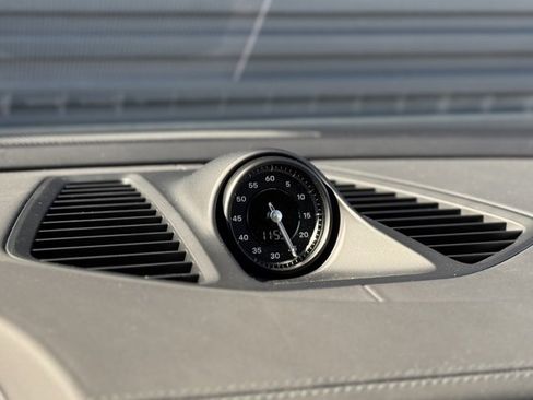 New 2025 Porsche Macan 4 Electric image 21