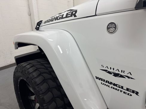 Used 2017 Jeep Wrangler Unlimited Sahara image 19