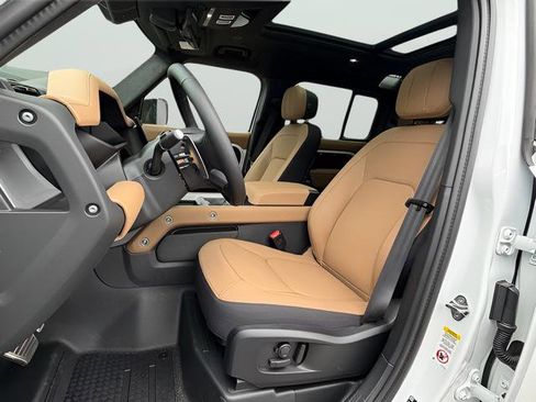 New 2026 Land Rover Defender 110 V8 AWD/4WD image 14