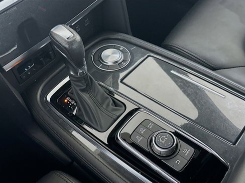 Used 2023 Nissan Armada SL w/ Midnight Edition Package image 25