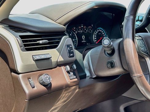Used 2020 GMC Yukon Denali RWD image 10