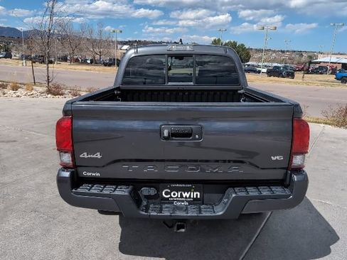 Used 2020 Toyota Tacoma SR image 7
