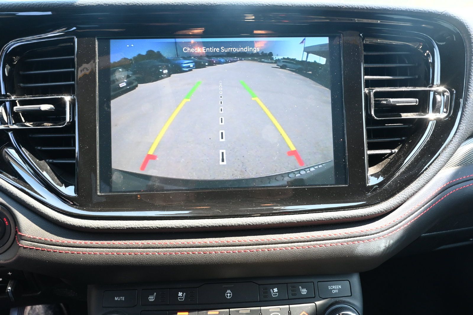 Used 2025 Dodge Durango R/T AWD/4WD image 18