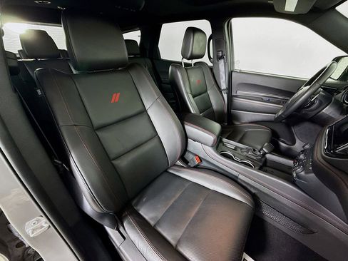 Used 2025 Dodge Durango GT image 30