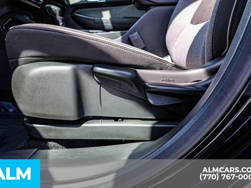 Used 2025 Chevrolet TrailBlazer LT FWD image 24