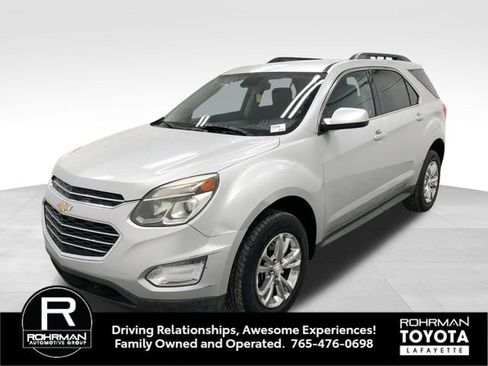 Used 2017 Chevrolet Equinox LT image 1