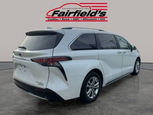 Used 2022 Toyota Sienna Platinum image 5