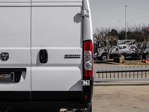 Used 2023 RAM ProMaster 2500 image 42