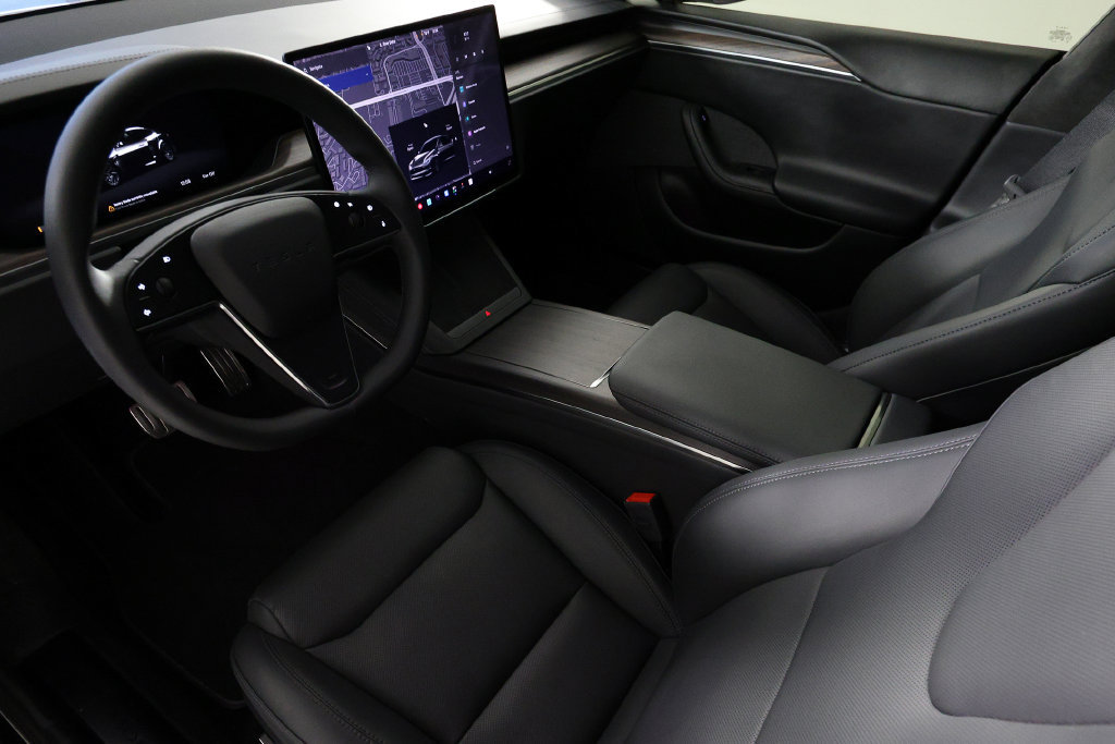 Used 2026 Tesla Model S AWD/4WD image 16