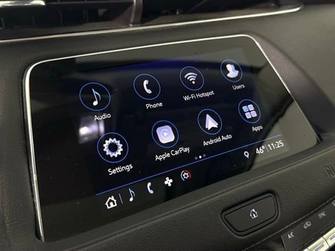 Used 2019 Cadillac XT4 Luxury w/ Cold Weather Package image 15