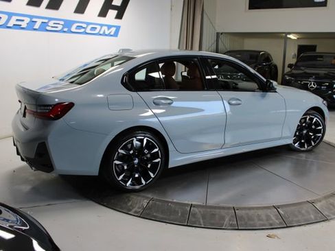 Used 2026 BMW 330i xDrive Sedan AWD/4WD image 5