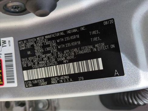 Used 2020 Toyota Highlander XLE AWD/4WD image 13
