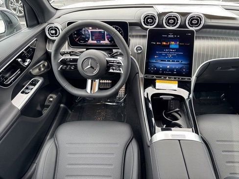 New 2025 Mercedes-Benz GLC 300 4MATIC image 11