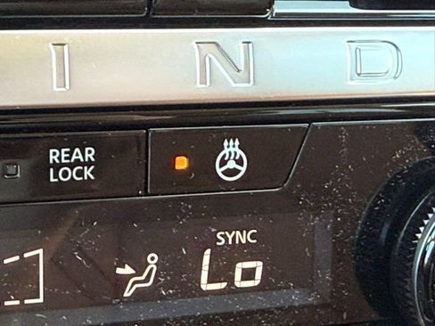 New 2026 Nissan Pathfinder Platinum AWD/4WD image 37
