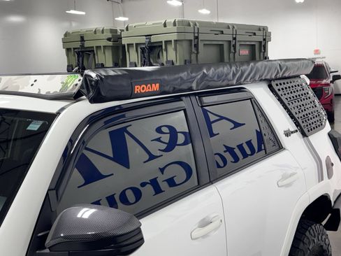 Used 2021 Toyota 4Runner TRD Off-Road Premium w/ Moonroof Package AWD/4WD image 27