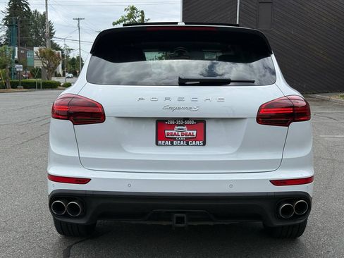 Used 2015 Porsche Cayenne S AWD/4WD image 5