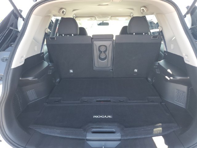 Used 2016 Nissan Rogue SV AWD/4WD image 9