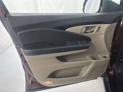 Used 2016 Honda Pilot Touring image 20