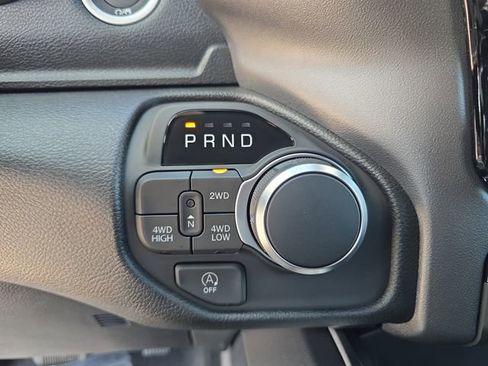 New 2026 RAM 1500 Tradesman AWD/4WD image 18