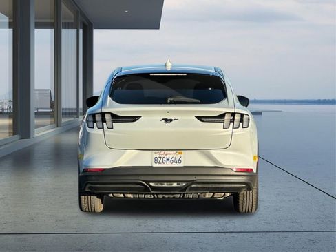 Used 2021 Ford Mustang Mach-E Select image 5