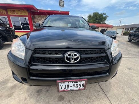 Used 2011 Toyota RAV4 2WD w/ Upgrade Value Pkg image 2