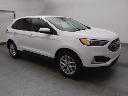 Used 2023 Ford Edge SEL image 11