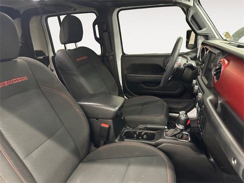 Used 2023 Jeep Gladiator Rubicon w/ Cold Weather Group image 15