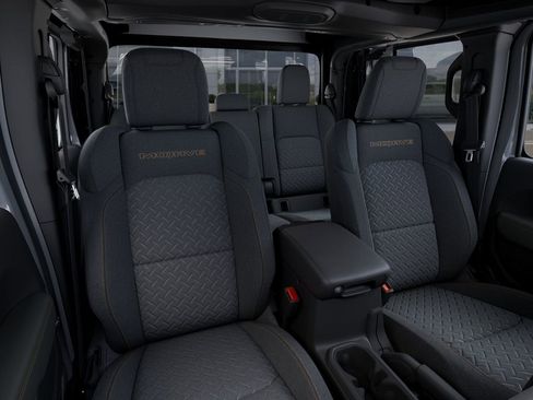 New 2026 Jeep Gladiator Mojave w/ Safety Group image 17
