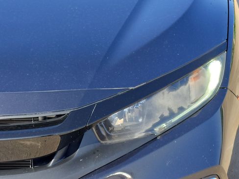 Used 2019 Honda Civic LX image 10