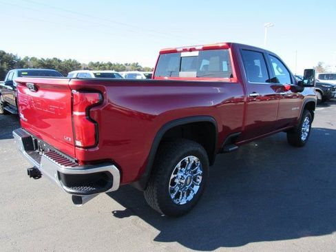 Used 2024 Chevrolet Silverado 2500 LTZ w/ LTZ Plus Package image 7