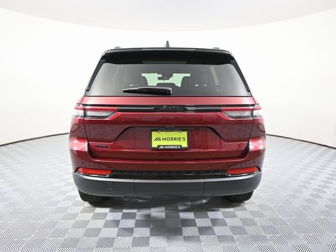 New 2025 Jeep Grand Cherokee Limited w/ Trailer Tow Package image 5