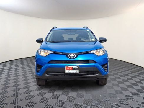Used 2016 Toyota RAV4 LE AWD/4WD image 3