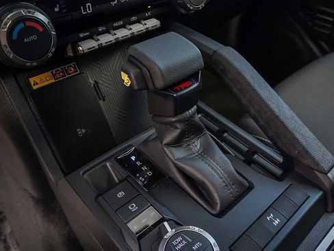 New 2025 Toyota Tacoma TRD Off-Road image 21