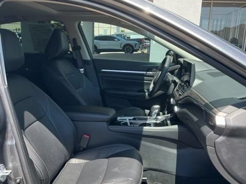 Used 2024 Nissan Altima 2.5 SL AWD/4WD image 17