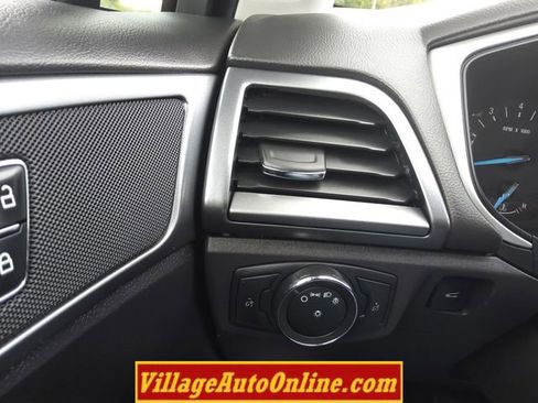 Used 2013 Ford Fusion SE FWD image 17