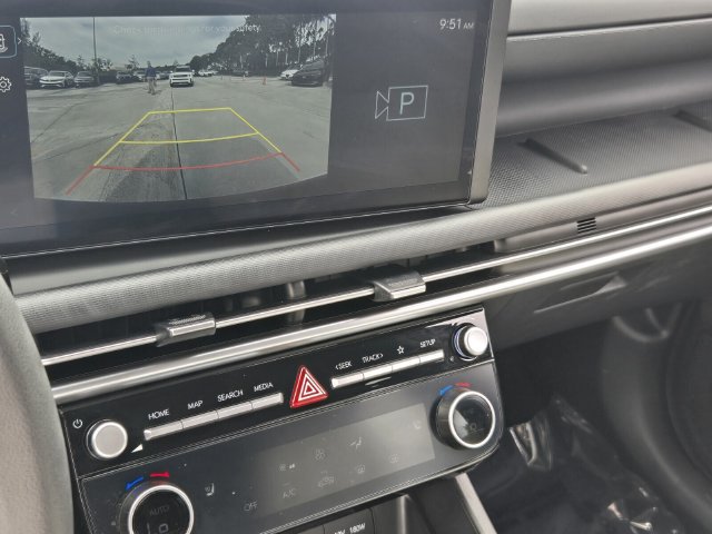 Used 2025 Hyundai Santa Cruz SEL FWD image 22