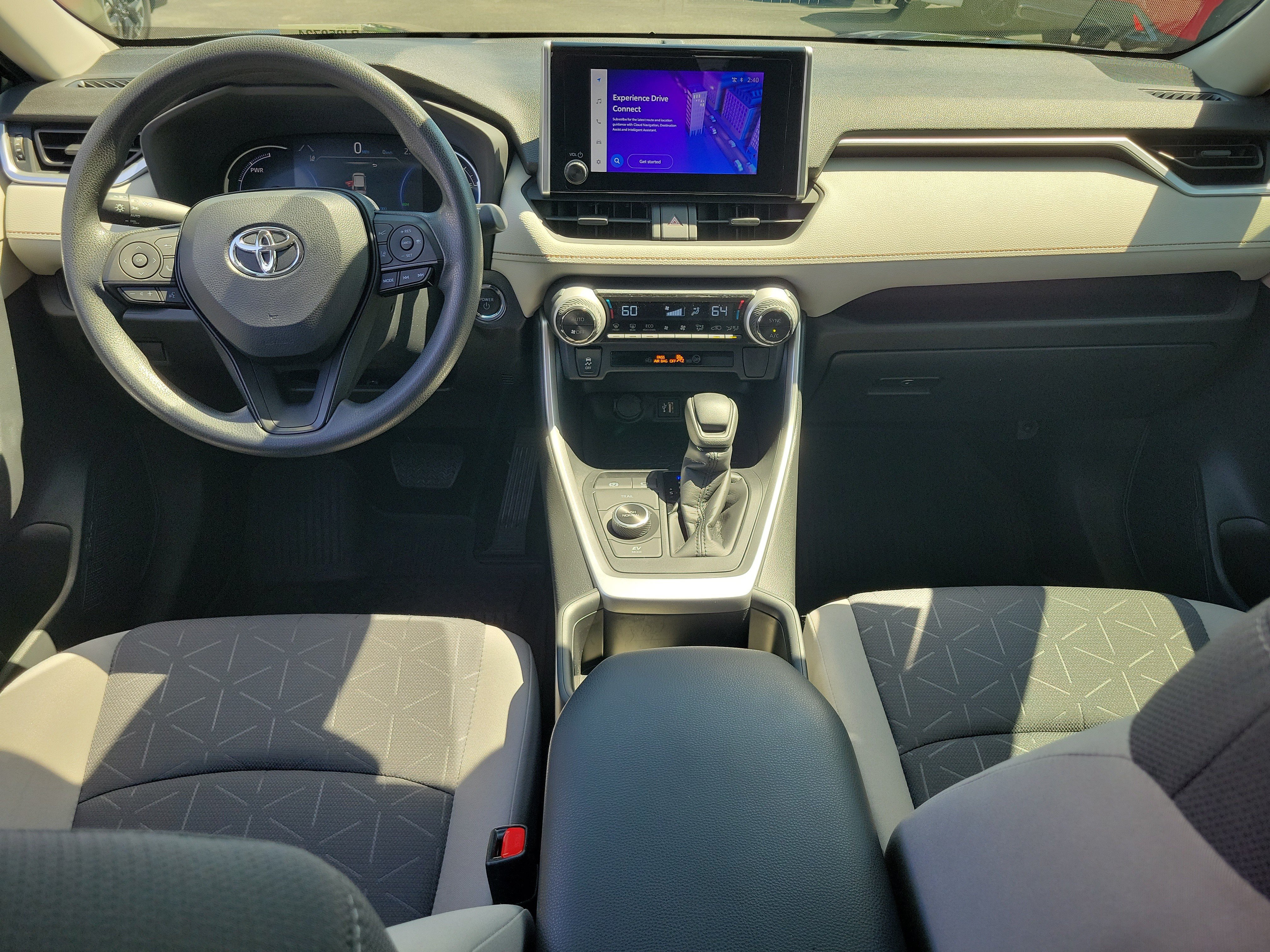 Used 2024 Toyota RAV4 XLE AWD/4WD image 15