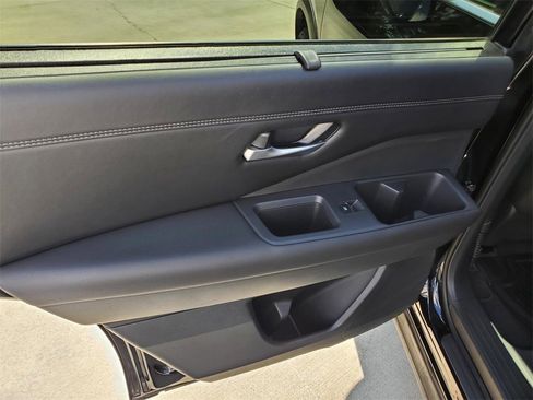 Certified 2024 Nissan Pathfinder Platinum w/ Cargo Package image 14