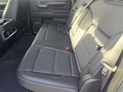 Used 2024 GMC Sierra 3500 Denali w/ Denali Reserve Package image 11