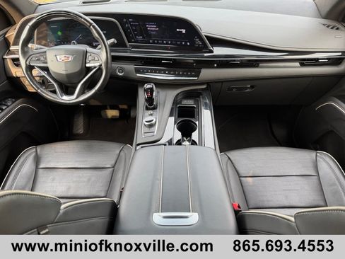 Used 2024 Cadillac Escalade Sport AWD/4WD image 23