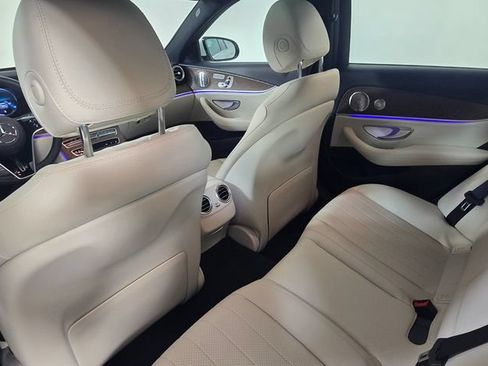 Used 2023 Mercedes-Benz E 350 4MATIC Sedan image 30