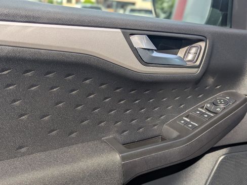 Used 2020 Ford Escape SE AWD/4WD image 29