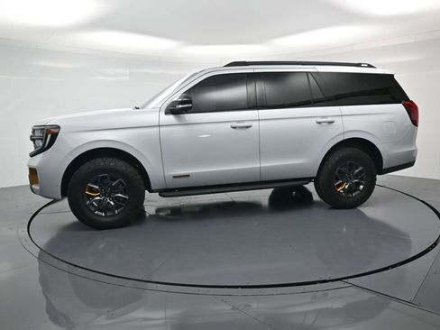 Used 2025 Ford Expedition Tremor AWD/4WD image 2